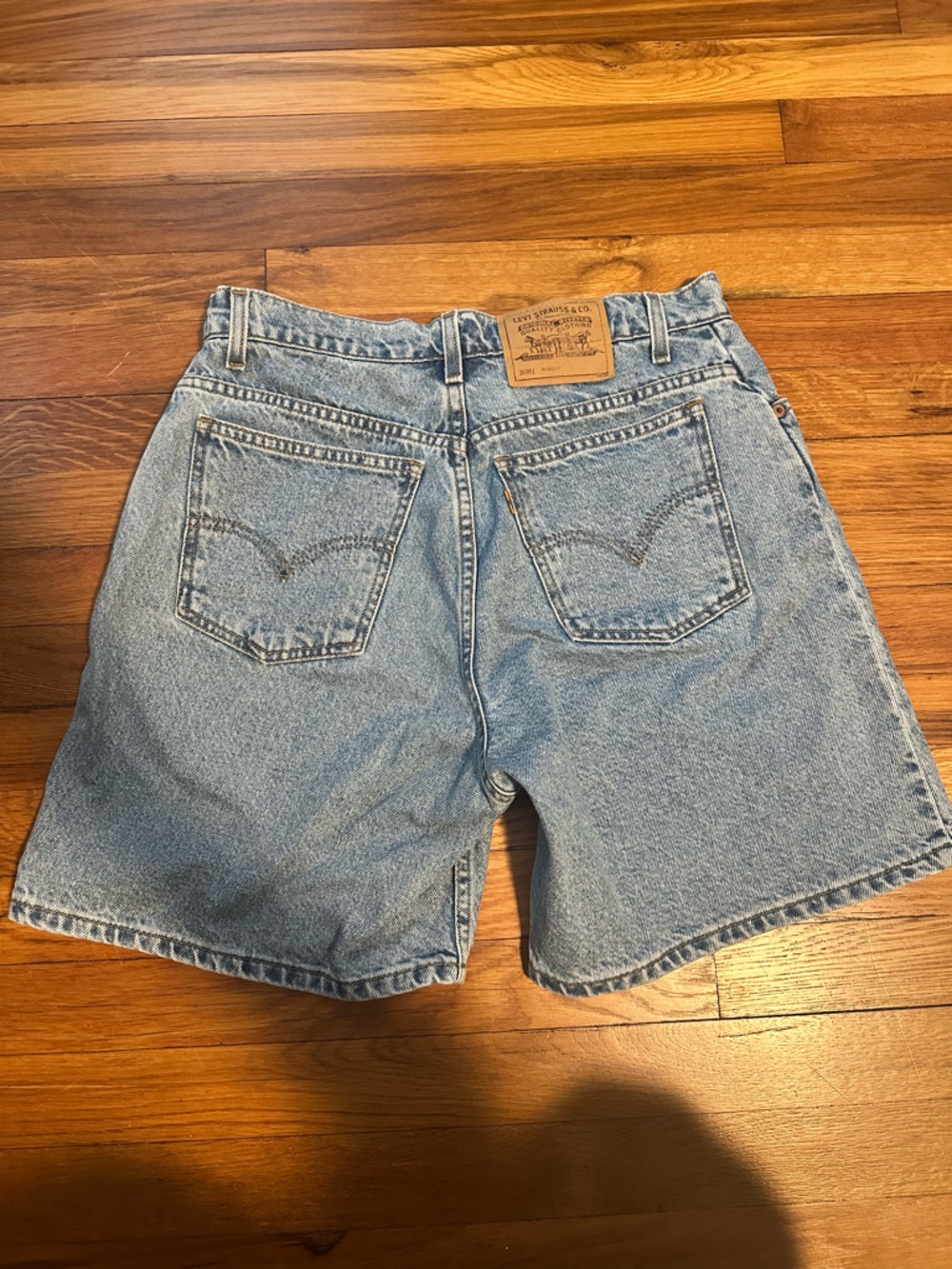 Vintage Levi’s 951 Relaxed-Fit Denim Shorts